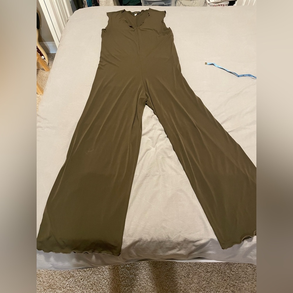 Linda Lundstrom stretchy green romper